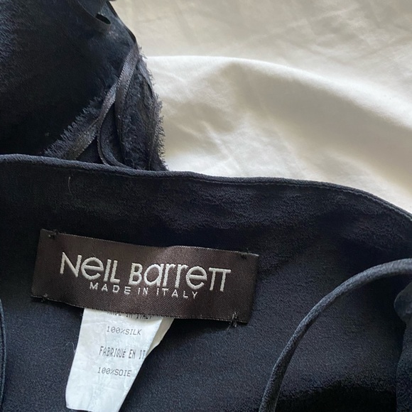 Black tank top! - Picture 6 of 7